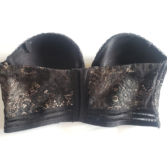 **SOLD** Victoria's Secret Very Sexy Strapless Bra - Picture 2 of 4